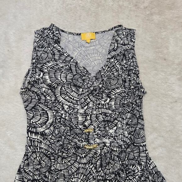 Liz Lange Black and White Geometric Swirl Mini-Dress, Size Medium - Picture 5 of 8